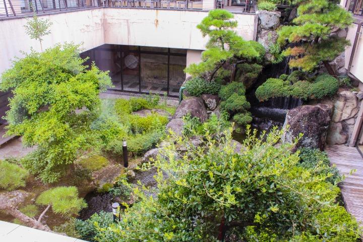 写真：和多屋別荘が誇る「箱庭」