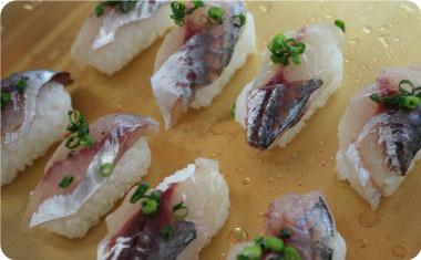 写真：新鮮なネタが楽しめる寿司