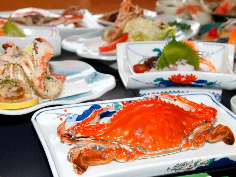写真：竹崎カニのコース料理